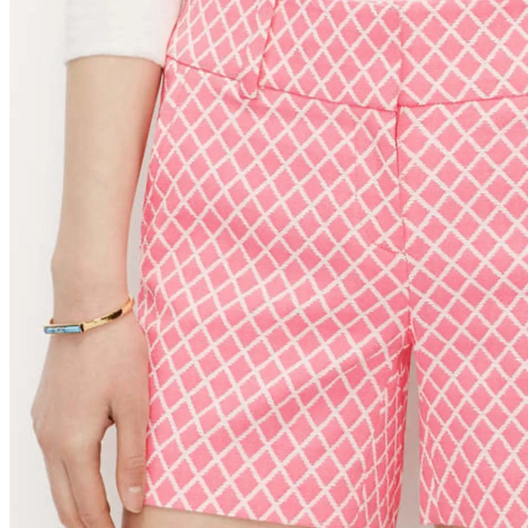 ANN TAYLOR pink diamond pattern shorts Sz 6 - Picture 8 of 10